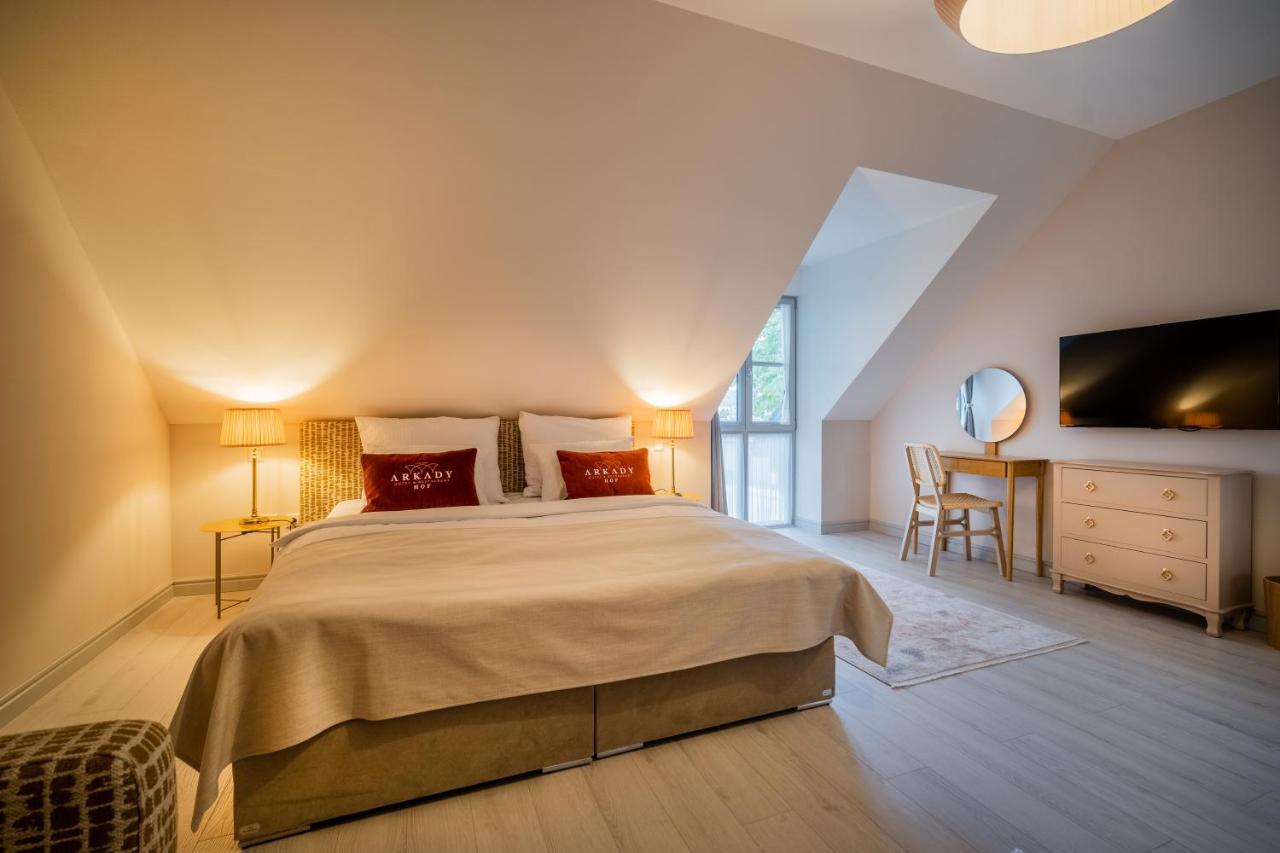 Arkady Hof Hotel Stupava Bagian luar foto